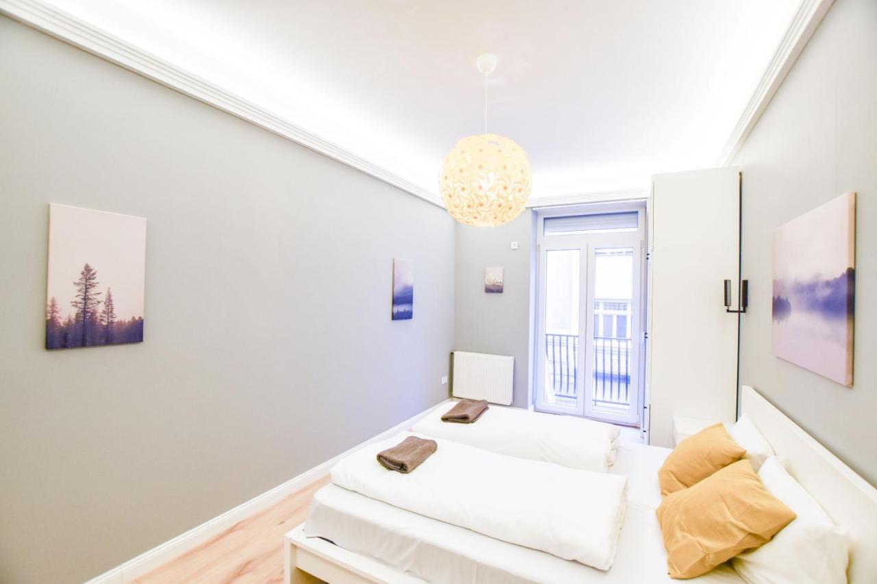 Riverside Apartment In Downtown 부다페스트 외부 사진